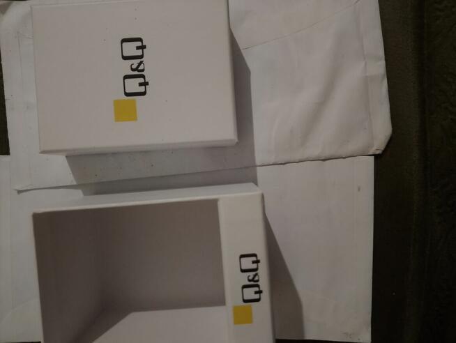 Stylowy zegarek marki Q&Q