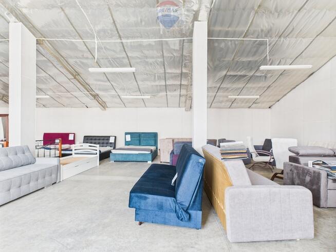 Lokal handlowo-usługowy - 263,3 m² – Faktura VAT