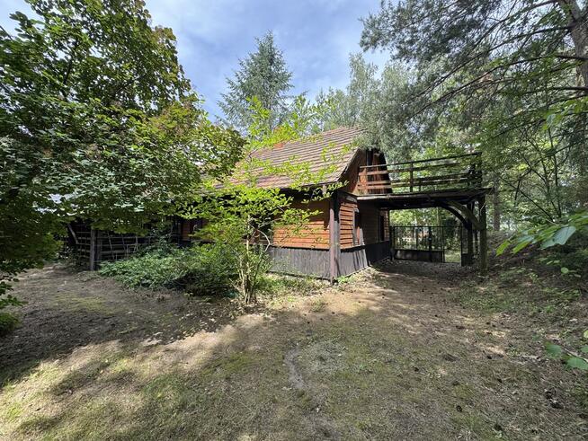 Piękne siedlisko 1645 m2 ze stawem w Błogoszczy