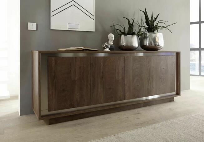 Piękna komoda włoskiego producenta