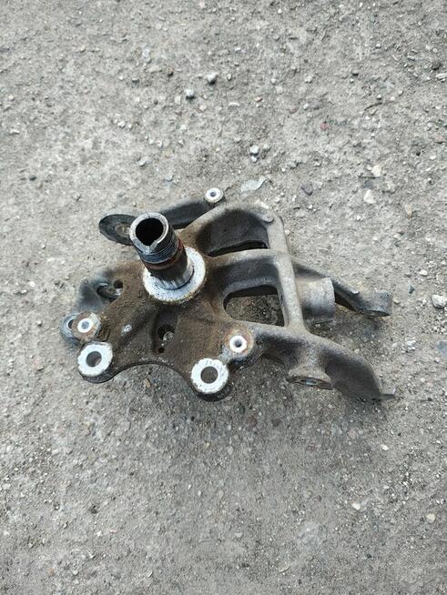 Peugeot 407 zwrotnica tył