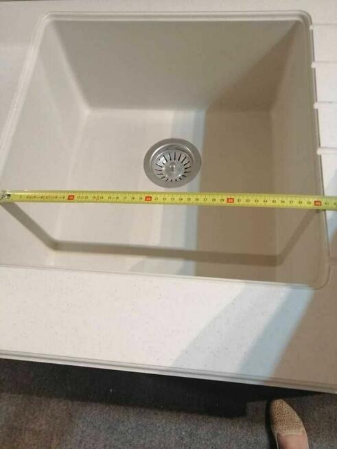 Wodoodporny blat kompozytowy ze zlewozmywakiem