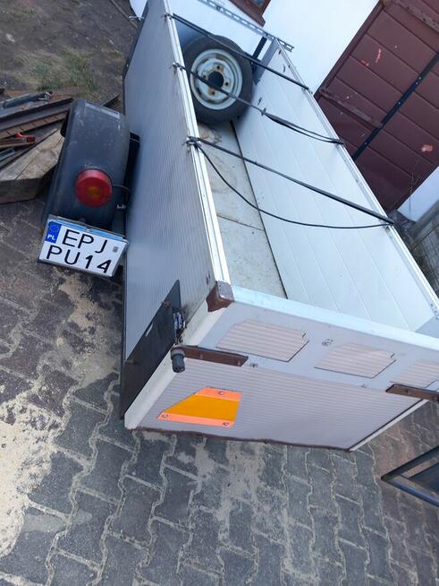 Przyczepka samochodowa, solidna-610DMC