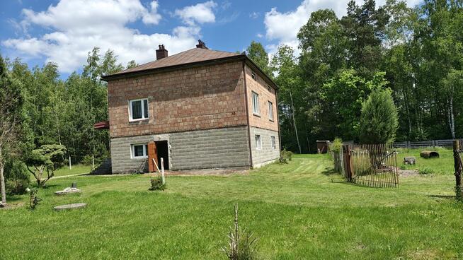 Murowany dom w Żdżarach