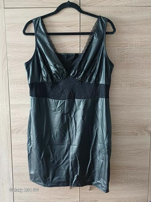 Gorąca lateksowa sukienka, XL