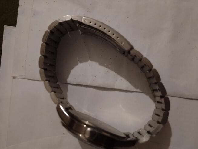 Stylowy zegarek marki Q&Q