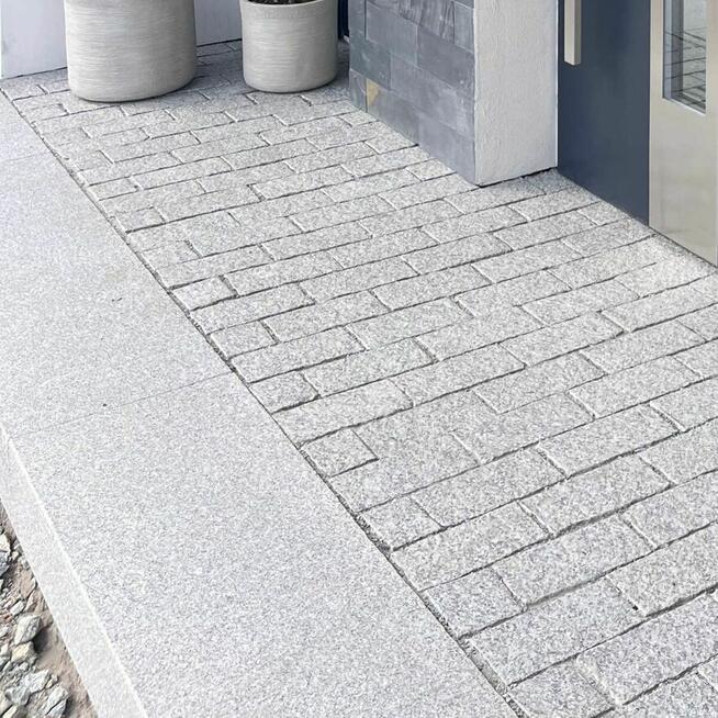 Stopień / Blok granitowy G603 New Bianco Cristal 130x35x15 c