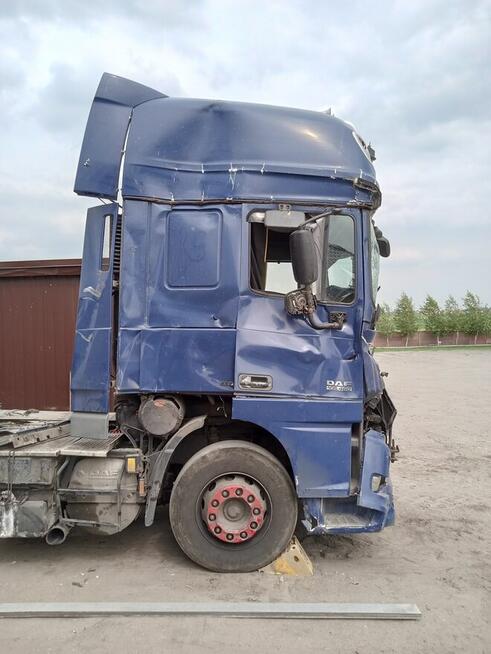 Sprzedam powypadkowy ciągnik samochodowy marki DAF