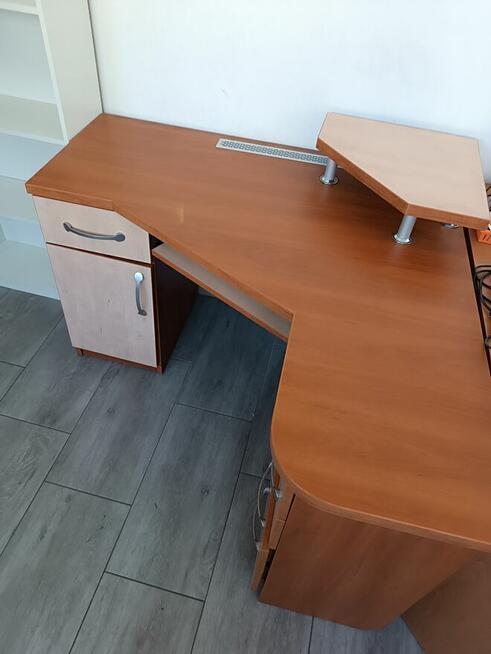 Biurko do komputera oddam za darmo