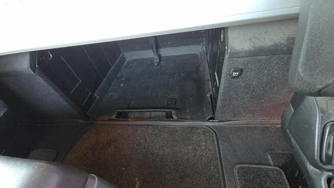 Detailing zewnetrzny i wewnetrzny samochodów