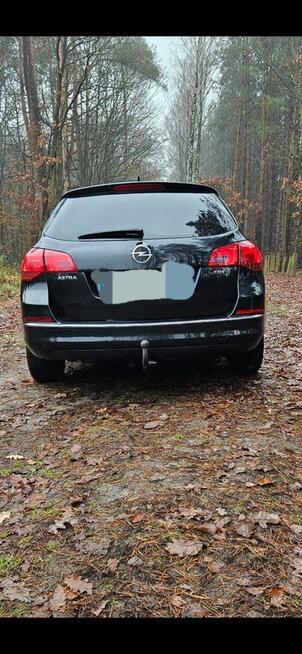 Opel Astra J kombi 2013