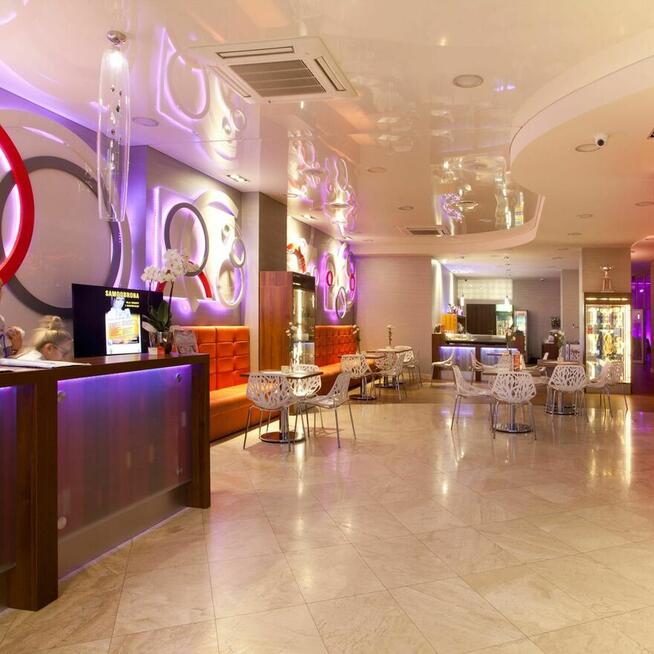 Płytki Marmur Queen Beige polerowany 40,6x61x1,2 cm