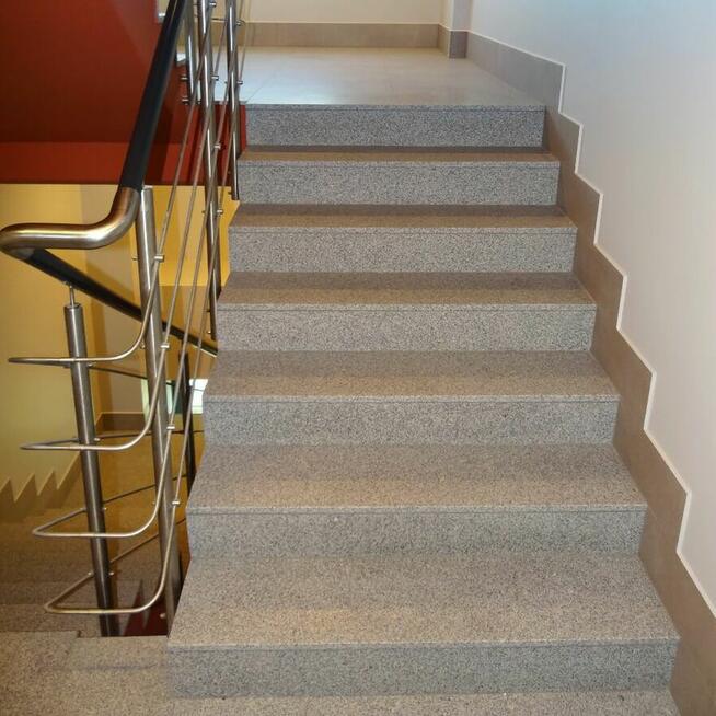 Stopień granitowy G603 New Bianco Cristal szlifowany 150x33x