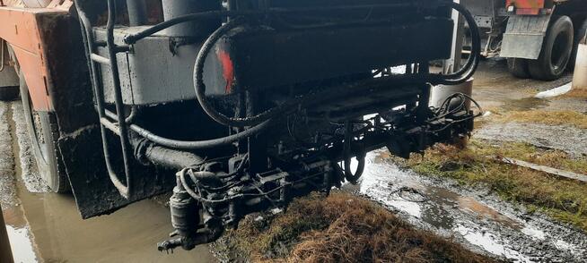 Jelcz -skrapiarka do emulsji