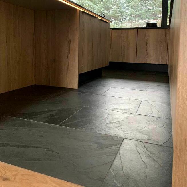 Płytki Łupek Panther Black naturalny 80x40x1,2 cm