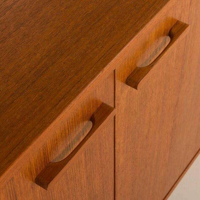 Nowoczesna ścienna jednostka z teaku z lat 60.