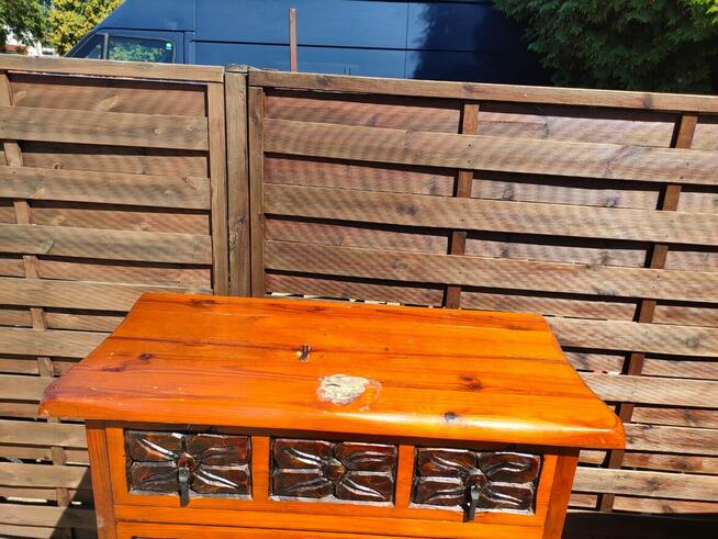 Komoda drewniana rzeźbiona unikat wysoka