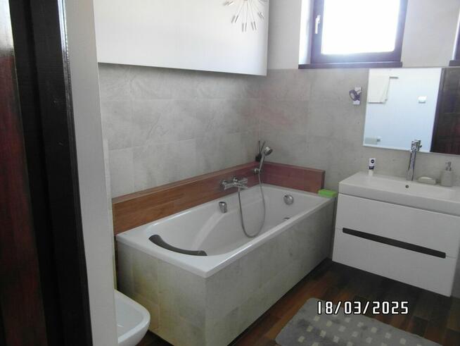 DOM PO REMONCIE NA ŁADNEJ ZAGOSPODAROWANEJ DZIAŁCE W KUTNIE