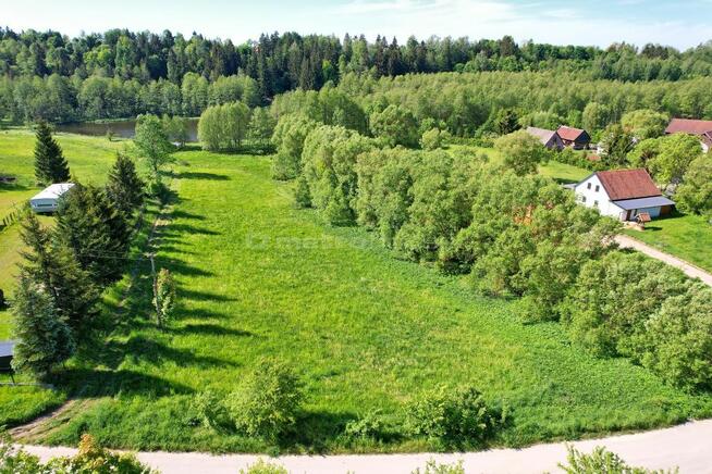 Działka budowlana 6100 m2 z linią brzegową jeziora