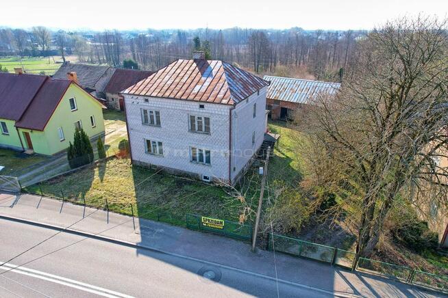 Dom z budynkiem gosp. na działce 1853m2 – Filipów