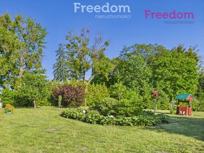 Urokliwy domek całoroczny z dużą działką.