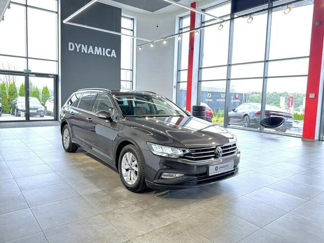 Volkswagen Passat Variant Essence 1.5TSI 150KM M6 2022 r., salon PL, I właściciel, VAT