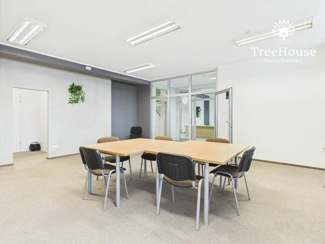 Olsztyn – budynek biurowy z 2 wejściami + parking