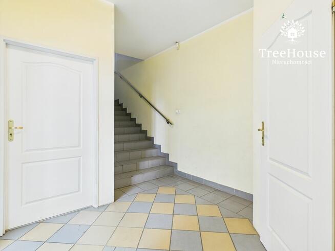 Olsztyn – budynek biurowy z 2 wejściami + parking