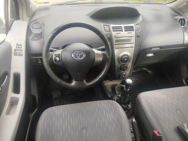 Toyota Yaris 5drzwi bez korozji zadbana w cenie wszystkie opłaty