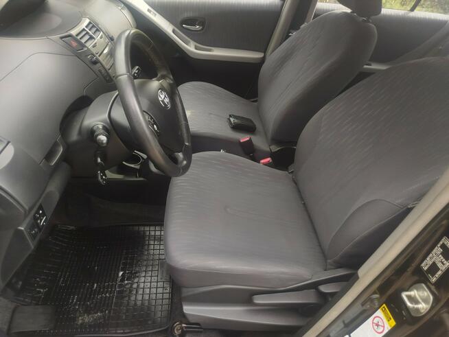 Toyota Yaris 5drzwi bez korozji zadbana w cenie wszystkie opłaty