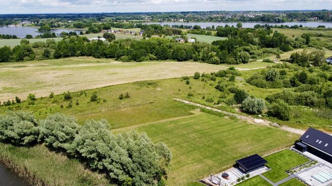 Działka z linią brzegową - gotowa do budowy domu