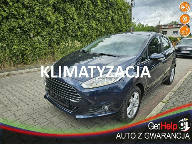 Ford Fiesta Podgrzewane fotele / Klimatyzacja / Czujniki parkowania