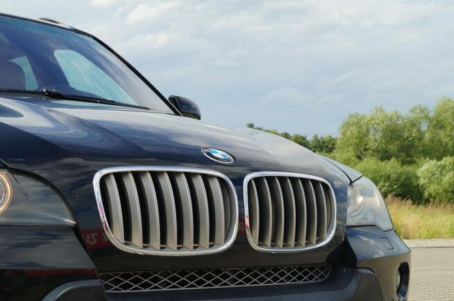 BMW X5 SALON PL 7 FOTELI PANORAMA SKÓRA 4X4 NAVI ZADBANY POLECAM
