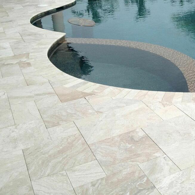 Płytki Marmur Queen Beige bębnowany komplet 0,742 m2