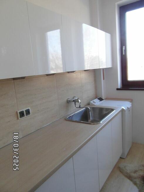 DOM PO REMONCIE NA ŁADNEJ ZAGOSPODAROWANEJ DZIAŁCE W KUTNIE