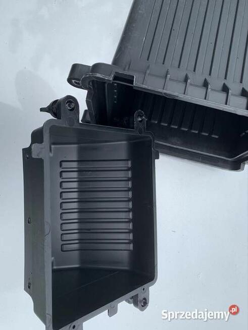 Obudowa filtra powietrza Pontiac Trans Sport UM06