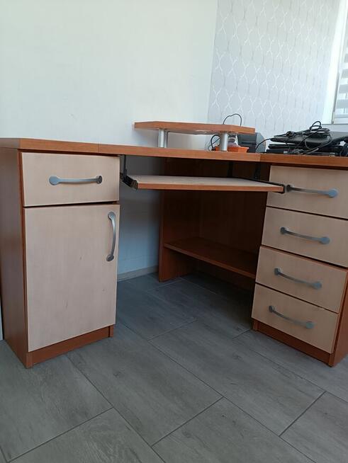 Biurko do komputera oddam za darmo