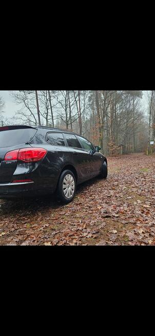 Opel Astra J kombi 2013