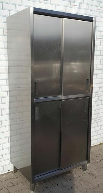 Szafa przelotowa 22/25/8