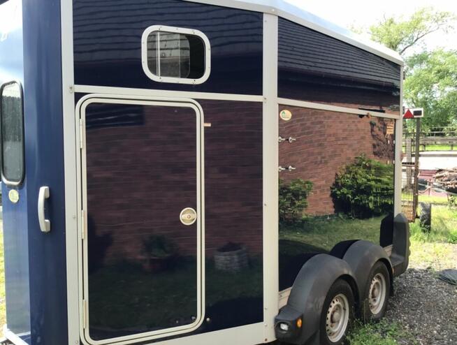 Przyczepa dla koni Ifor Williams HB 511 z 2018 r.