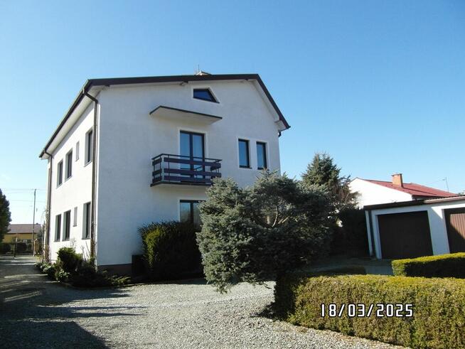 DOM PO REMONCIE NA ŁADNEJ ZAGOSPODAROWANEJ DZIAŁCE W KUTNIE