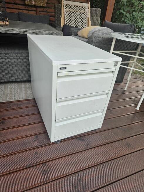 Kontenerek na dokumenty