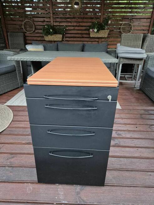 Szafa roletowa czarna