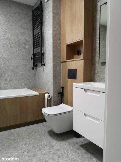 Dom w zabudowie bliźniaczej z garażem. Laszczki gmina Nadarzyn