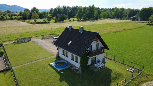 Uroczy dom jednorodzinny w zielonej okolicy, blisko Wadowic