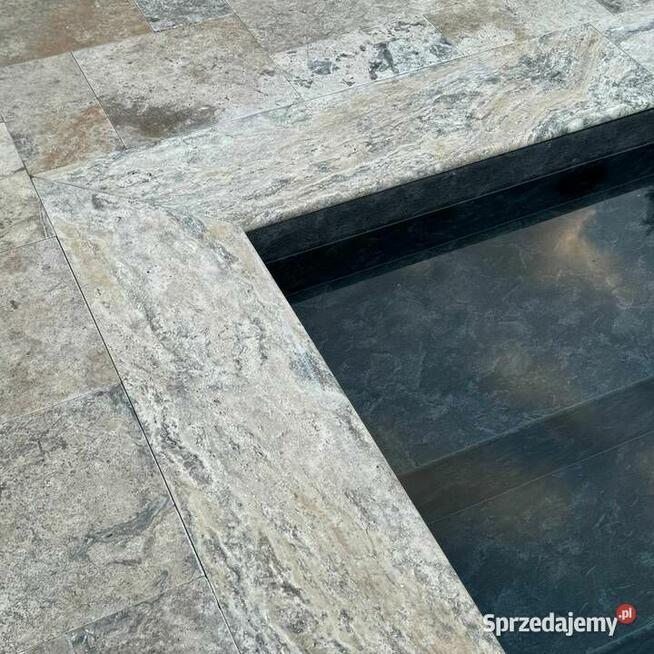 Stopień trawertynowy Silver szlifowany z bullnose 135x33x3cm