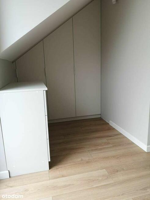 Dom w zabudowie bliźniaczej z garażem. Laszczki gmina Nadarzyn