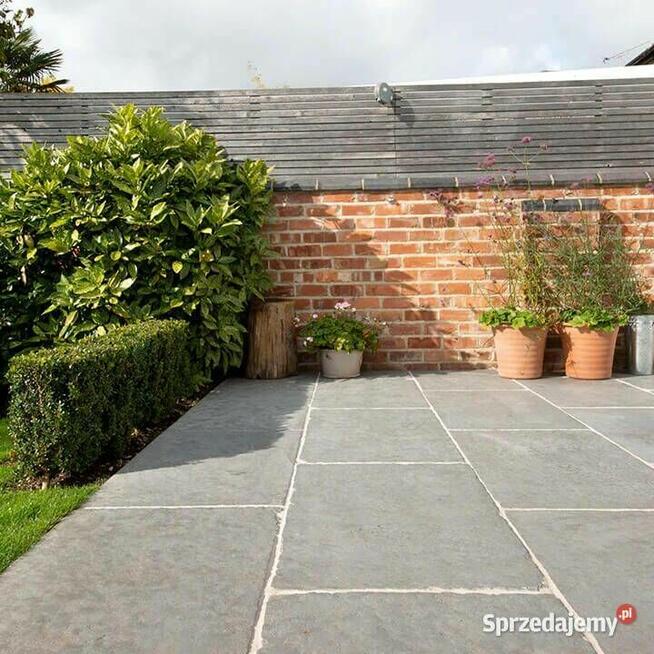 Płytki wapień Grey Limestone antykowane i bębnowane