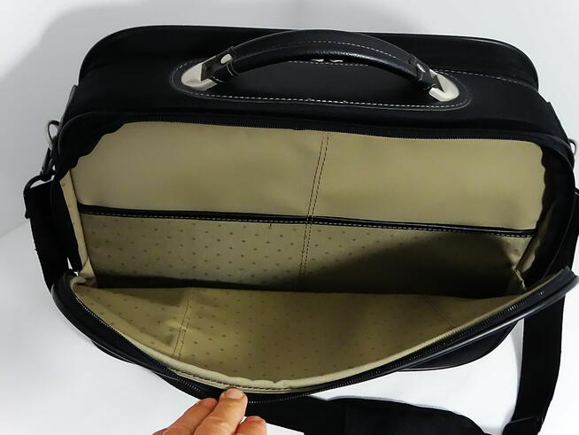 Samsonite elegancka i funkcjonalna torba biznesowa.