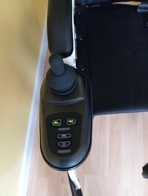Wózek inwalidzki elektryczny nowy